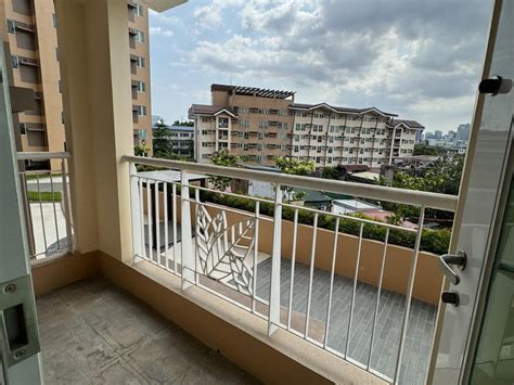 Condo For Sale in Pasig with Balcony .